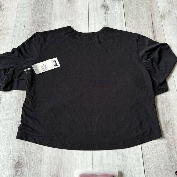 Feat Womens BreezyBlend Stretch LS Crop Tee Black L Nwt - Picture 4 of 4